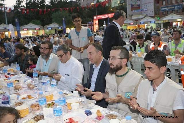 Ramazan boyunca örnek çalışmalar sergiliyoruz