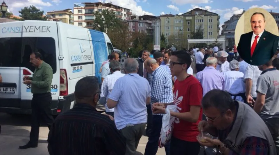 ALBAYRAK ANKARA DA YAPTIRDIĞI AŞURELERİ DAĞITTI 