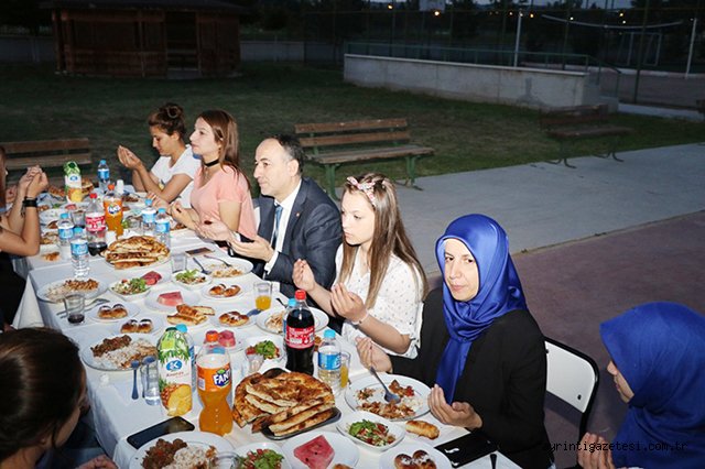 Başkan Saygılı, Çocuklarla iftar açtı
