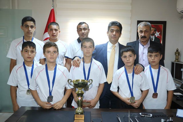 Boks takımı madalyalar ile döndü