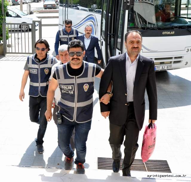 FETÖ’ye iki tutuklama