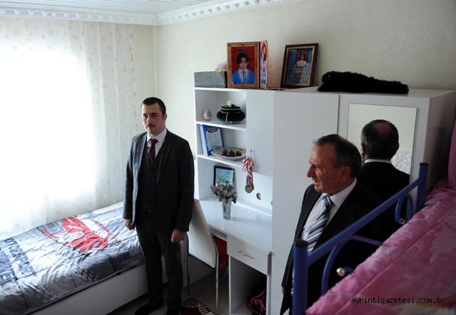 Hayallerindeki çalışma odasına "devlet baba"yla kavuştular