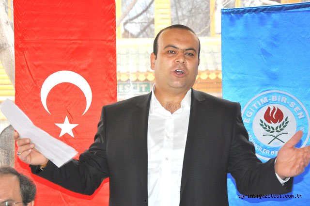 Müfredat değişikliğine öncelik verilmeli