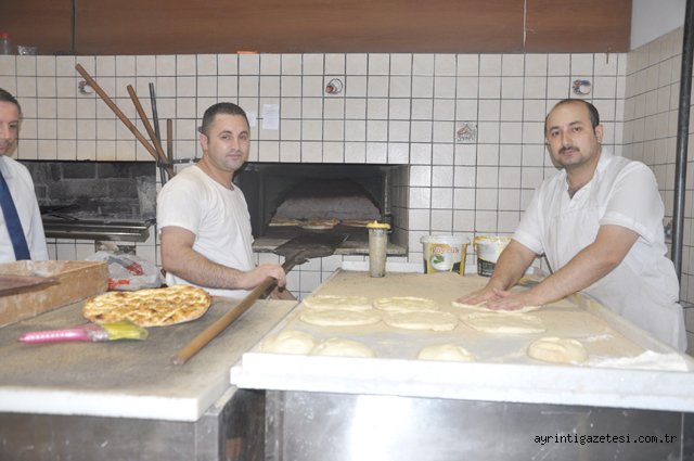 Ramazan pidesi 2 TL