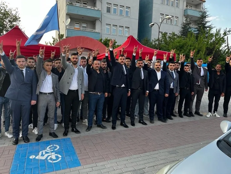 ÜLKÜ OCAKLARINDAN ÜNİVERSİTE DE STANT