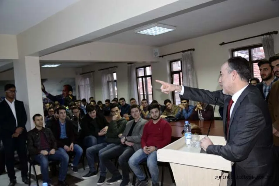  Gençlerimiz mutlu ve gelişmiş bir Türkiye’nin umududur