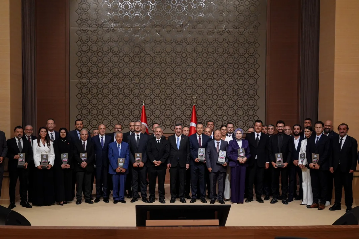 Keskin FM, Anadolu Medya Ödülleri'nde Yılın Yerel Radyosu Oldu - 1
