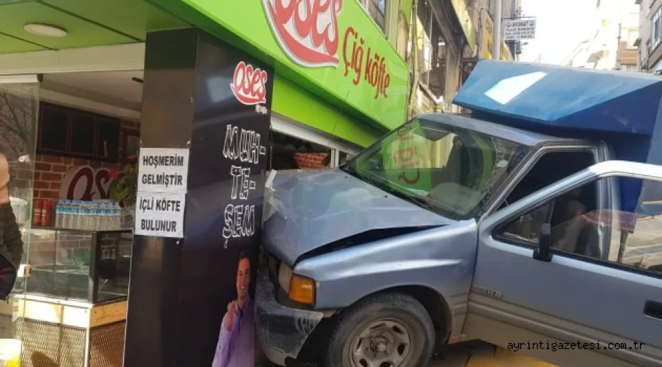 EKMEK ARACI ÇİĞ KÖFTE DÜKKANINA GİRDİ 