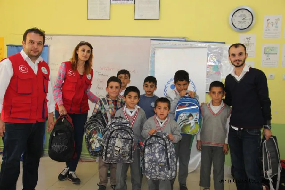  Bir Çocukta Sen Sevindir