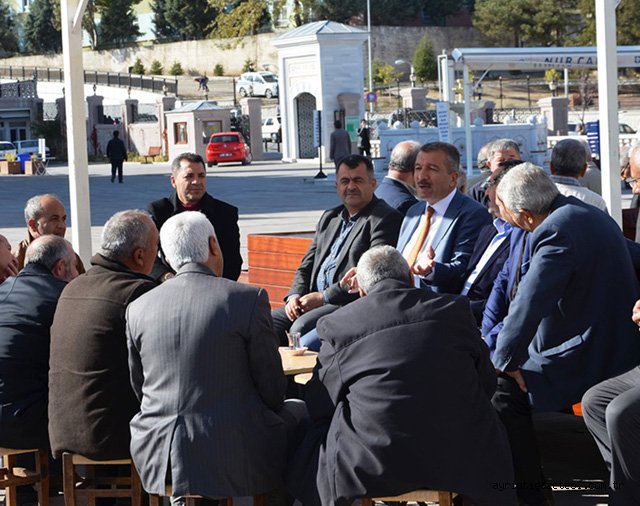 Tek derdimiz milletimize hizmet etmek