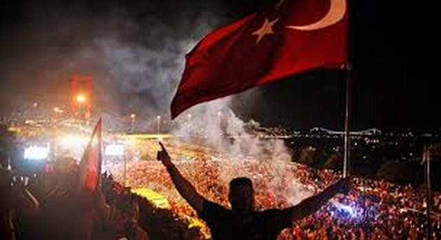 Türkiye şehit ailelerine sahip çıkıyor